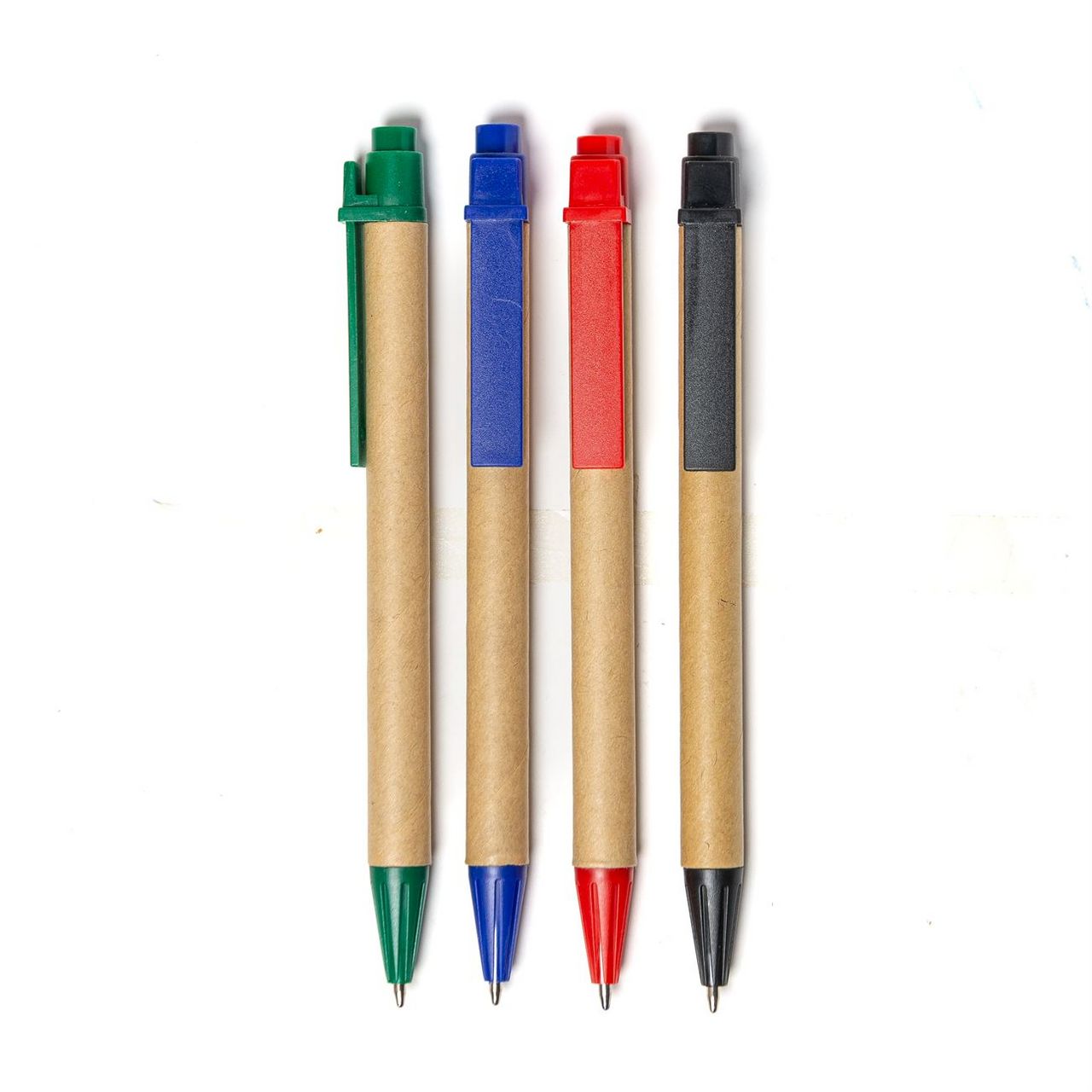 3 resaltadores en estuche