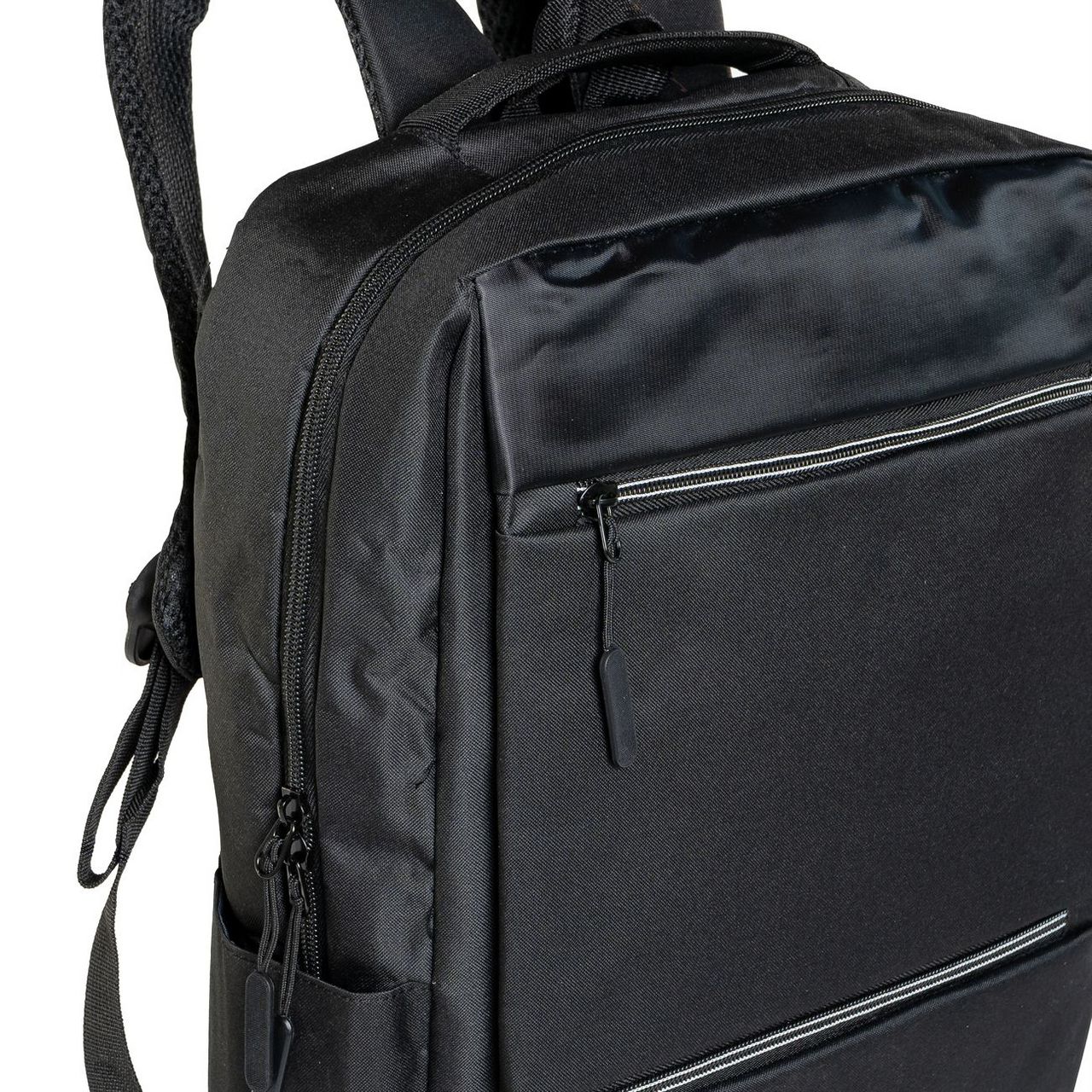Bolso de viaje abierto
